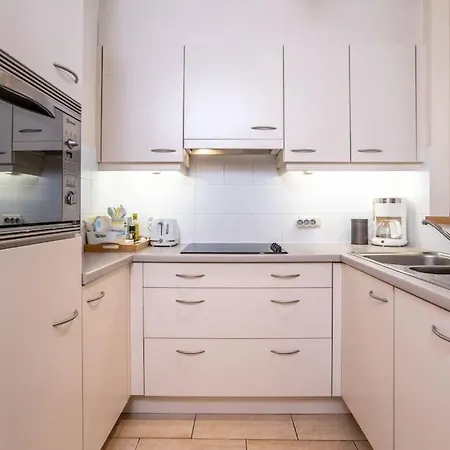 Apartment Bij Zeedijk! *