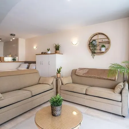Apartment Bij Zeedijk! *
